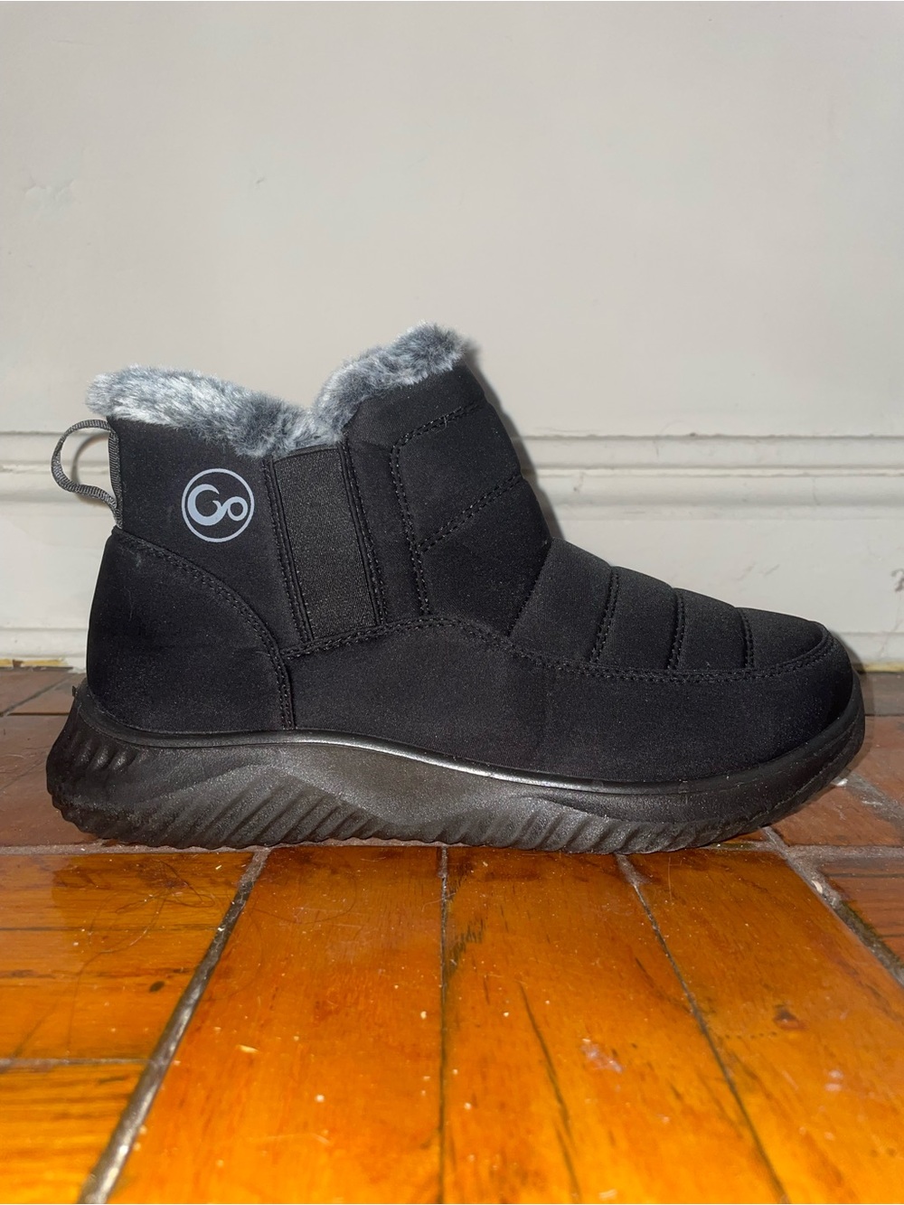 Cozy Black Faux Fur Lined Winter Boot